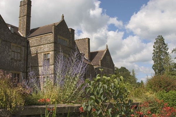 Devon Wedding Gallery - Stoodleigh Court Pictures